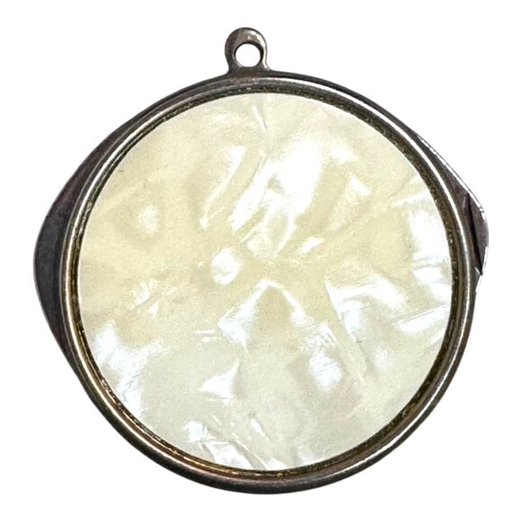 Vintage Red & White Coca-Cola Round Cigar Knife w/ Circlet Loop for Chain 5 cent - Picture 2 of 5